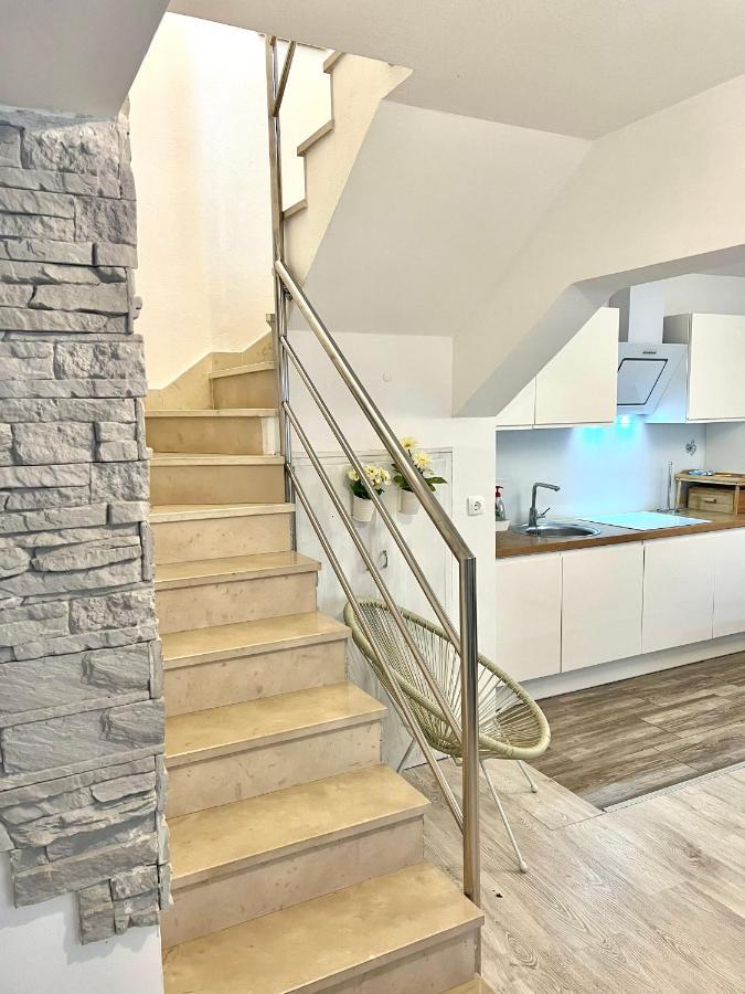 Holiday Home Maria One Minute From -Beach Ζαντάρ Εξωτερικό φωτογραφία