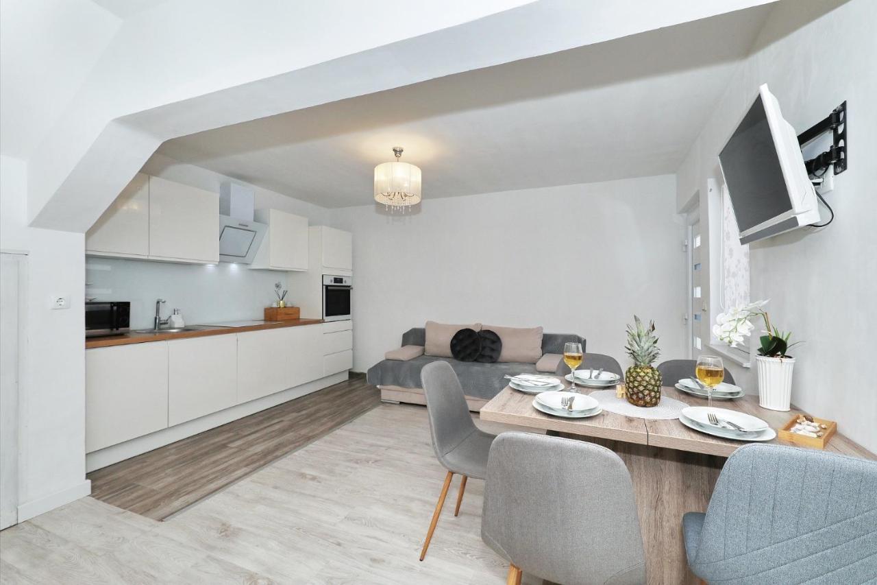Home Nika One Minute From -Beach Ζαντάρ Εξωτερικό φωτογραφία